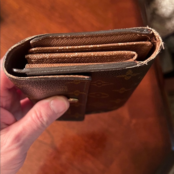 Louis Vuitton Brown Monogram Wallet
Good used condition. Lots of use left - Picture 7 of 16